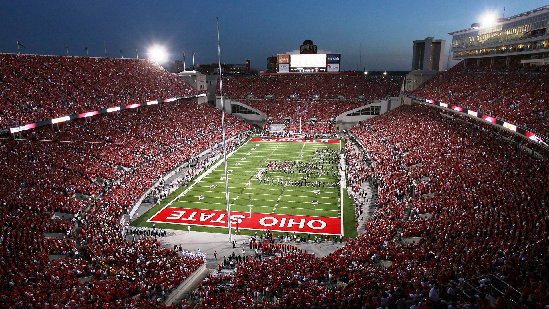 球员之间的友谊和竞争，体育精神的最佳体现，球员之间用什么语言交流